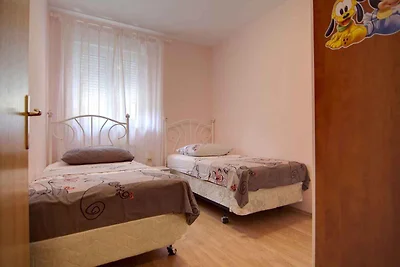 Ferienwohnung mit Terrasse und Geschirspüler