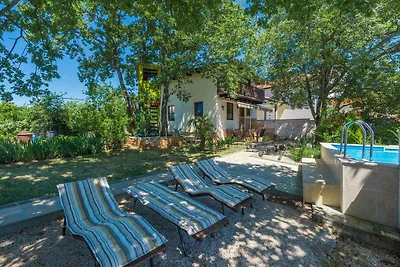 Ferienhaus mit Klimaanlage und Pool