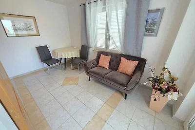 Ferienwohnung mit Balkon, 70 m vom Strand