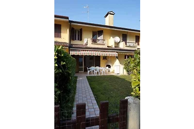 Ferienhaus im Feriendorf mit Schwimmbad