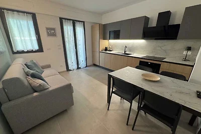 Ferienwohnung mit Klimaanlage, Balkon und