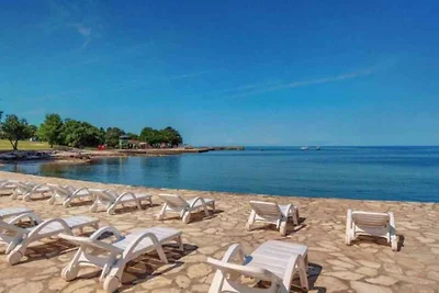 Mobilehome In Park Umag