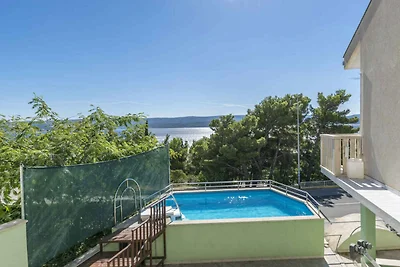 Ferienwohnung mit Balkon und Pool