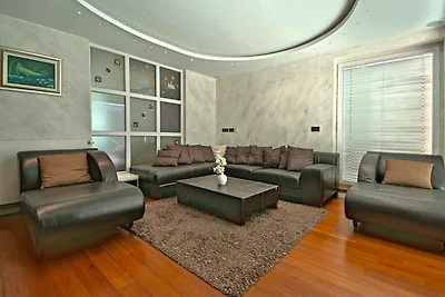 Villa mit privatem Pool, mit Meerblick, in de