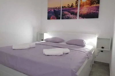 Ferienwohnung mit Terrasse und Klimaanlage