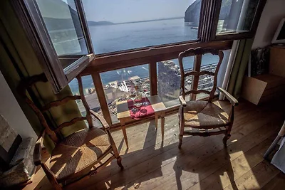 Studio rustikal eingerichtet, mit Ausblick au