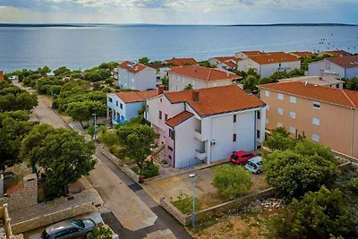 Ferienwohnung für 4 Personen in Mandre