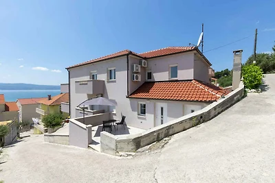 Ferienwohnung mit Klimaanlage und Terrasse