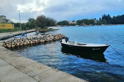 Vakantiehuis Ontspannende vakantie Raslina