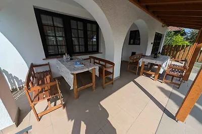 Ferienhaus mit Innenpool, Whirlpool und Sauna