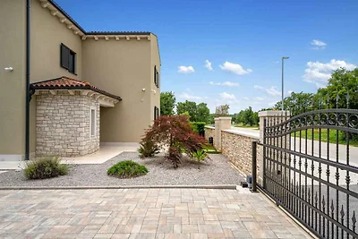 Villa mit Pool, Klimaanlage