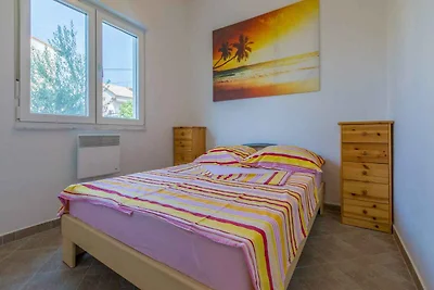 Ferienwohnung mit Klimaanlage und Aussenpool