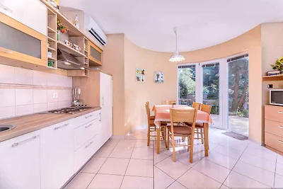 Ferienwohnung mit Klimaanlage, Garten und