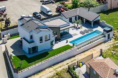 Domek letniskowy Urlop wypoczynkowy Momjan