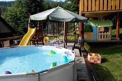Ferienhaus mit Spielplatz und Panorama