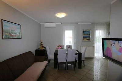 Ferienwohnung mit Balkon und Meerblick