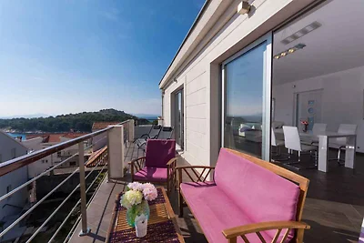 Ferienwohnung mit Terrasse und Klimaanlage