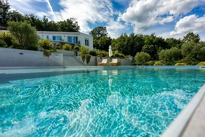 Villa mit Meerblick und Sauna