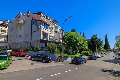 Strandnahe Ferienwohnung in Selce mit wunders