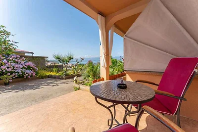 Studio mit Terrasse und schönen Meerblick