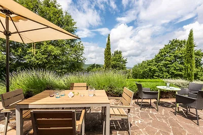 Ferienwohnung mit Terrasse, Klimaanlage und