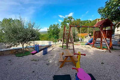 Ferienwohnung mit Balkon und Pool