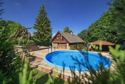 Ferienhaus mit Aussenpool