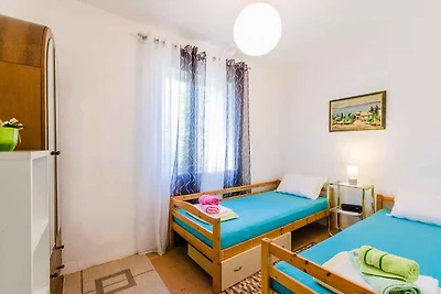 Ferienwohnung mit Terrasse und Klimaanlage