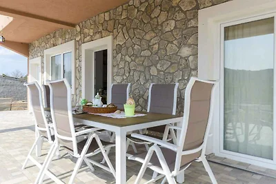 Villa Familienfreundlich mit Klimaanlage, Poo