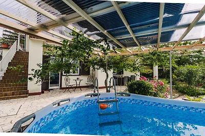Ferienwohnung mit Meerblick und Pool