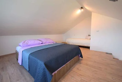 Ferienwohnung mit Balkon und Grill