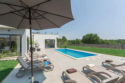 Ferienhaus mit Pool
