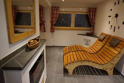 Ferienwohnung mit Balkon und Hallenbad