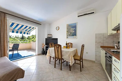 Gemütliche Ferienwohnung Ivo mit Balkon und G