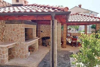 Ferienwohnung mit Terrasse und Grill