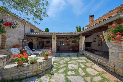 Villa mit Klimaanlage und Pool