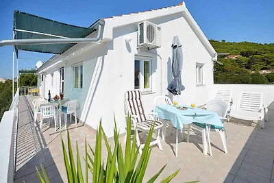 Appartamento Vacanza con famiglia Tribunj