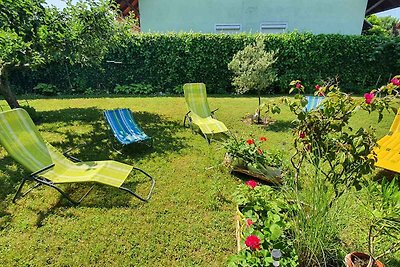 Ferienwohnung mit Garten, Grillmöglichkeit un