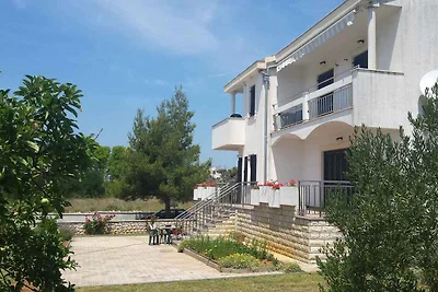 Appartamento Vacanza con famiglia Privlaka