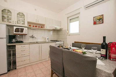 Ferienwohnung mit Terrasse und Klimaanlage