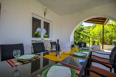 Ferienwohnung mit Balkon und Pool