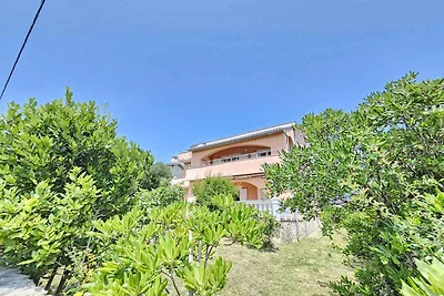 Ferienwohnung mit Terrasse und Klima