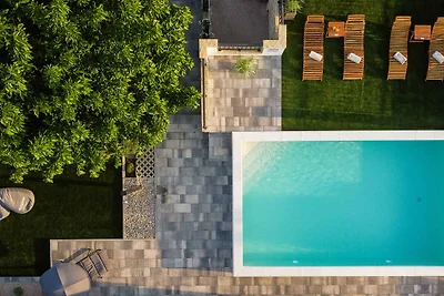 Ferienhaus mit Klimaanlage und Aussenpool