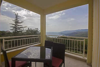Ferienwohnung mit einen Balkon und Meerblick