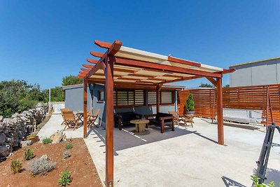 Ferienhaus mit Terrasse und Klimaanlage