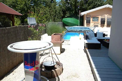 Ferienwohnung mit Swimmingpool und Klimanlage