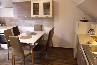 Ferienwohnung mit Internetzugang und Garten