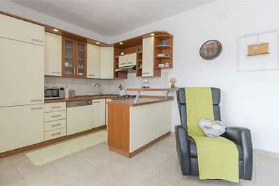Villa Familienfreundlich mit Klimaanlage, Poo
