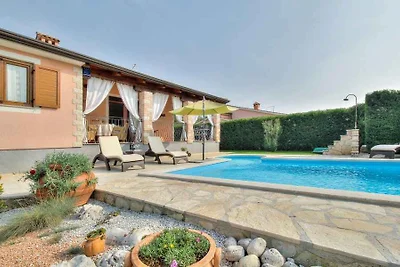 Villa mit Privatpool