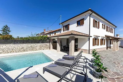 Villa mit Pool, Klimaanlage